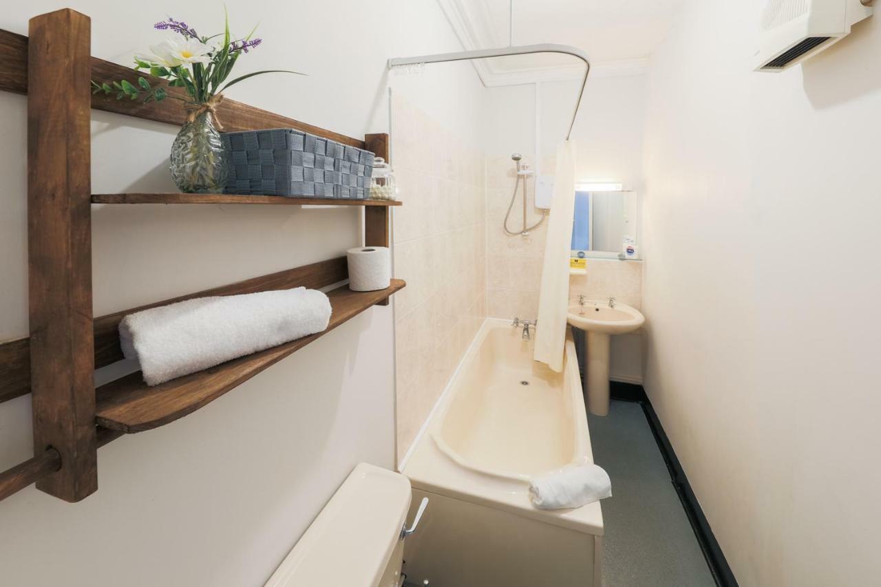 The Clee Hotel - Cleethorpes, Grimsby, Lincolnshire Экстерьер фото
