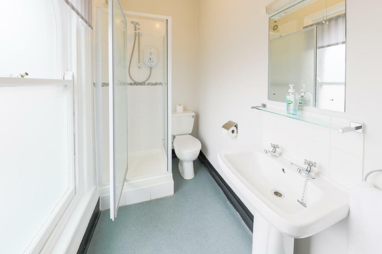 The Clee Hotel - Cleethorpes, Grimsby, Lincolnshire Экстерьер фото