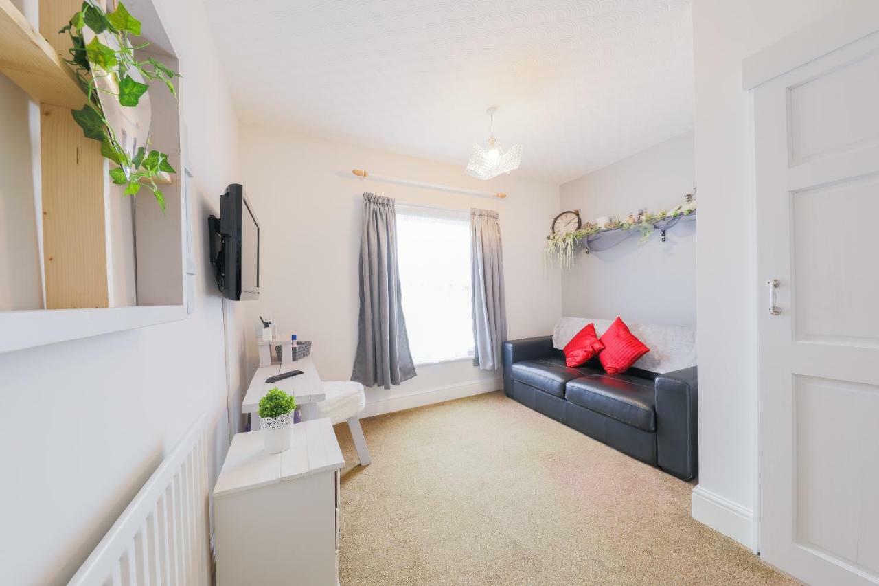 The Clee Hotel - Cleethorpes, Grimsby, Lincolnshire Экстерьер фото