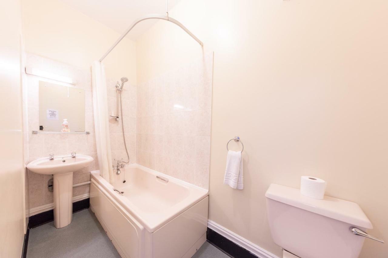 The Clee Hotel - Cleethorpes, Grimsby, Lincolnshire Экстерьер фото