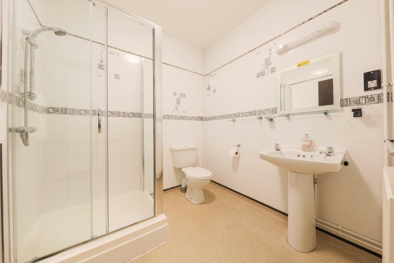 The Clee Hotel - Cleethorpes, Grimsby, Lincolnshire Экстерьер фото